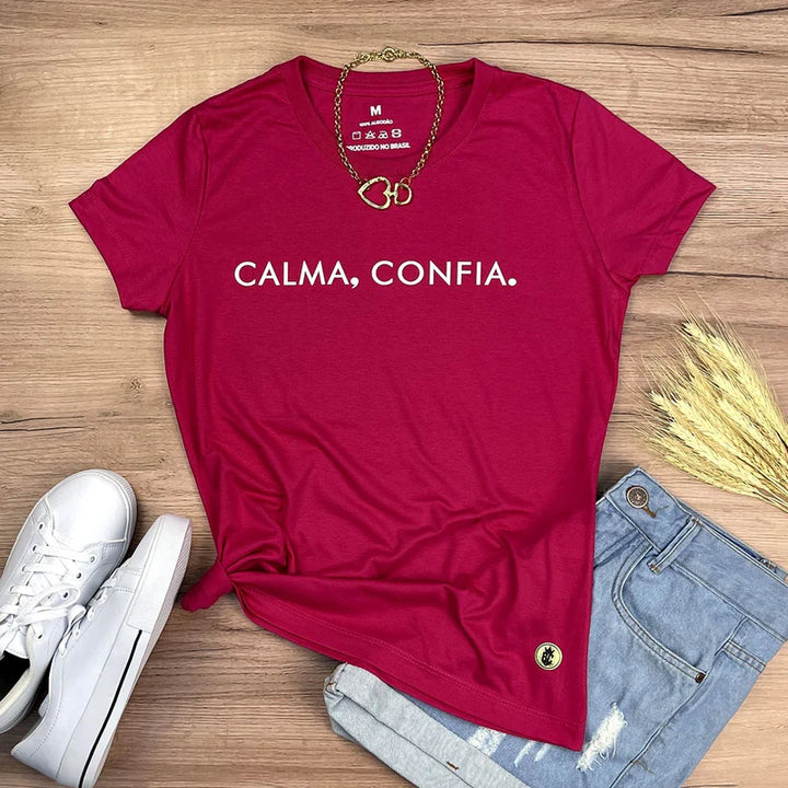 Camiseta Feminina Calma, Confia. Jesus #color_rosa