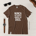 Camiseta Masculina Nunca fue suerte siempre fue DIos - Marron