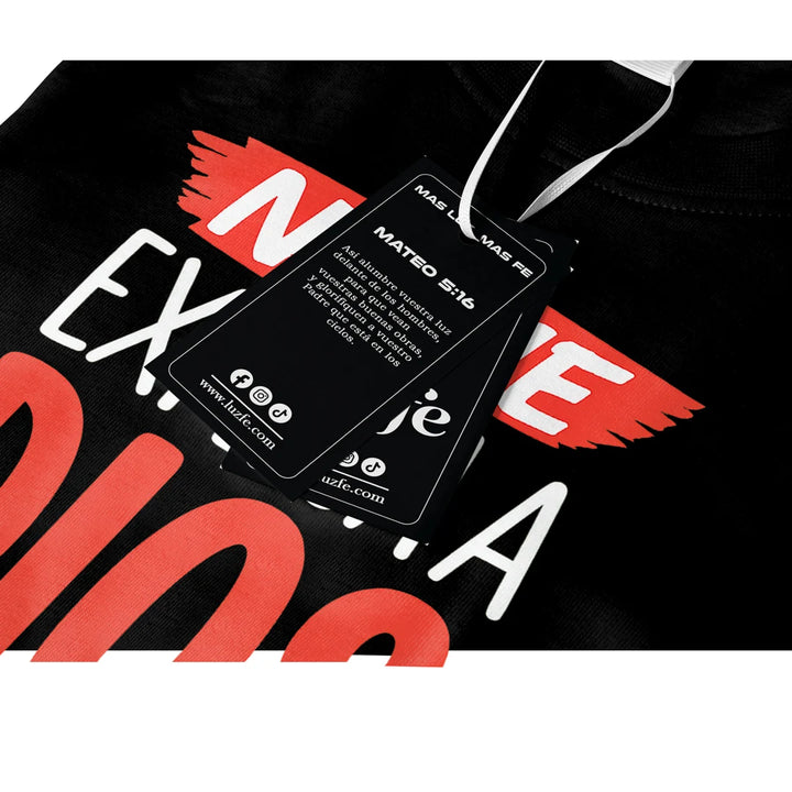 Camiseta Masculina Nadie explica a Dios #color_negra