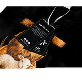 Camiseta Masculina Leon cruz con oveja #color_negra