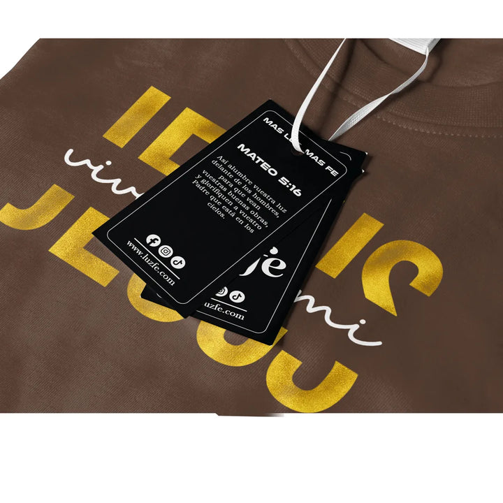 Camiseta Masculina Jesus vive en mi #color_marron