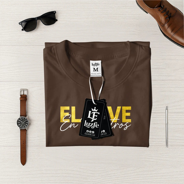 Camiseta Masculina El vivo en nosotros #color_marron