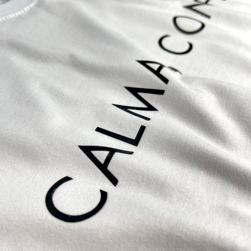 Camisetas Masculina calma, confia #color_blanca