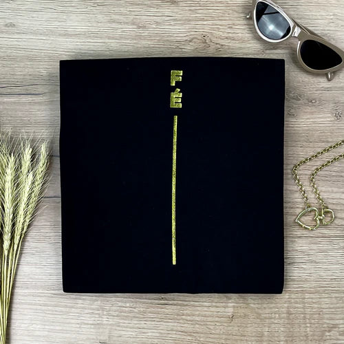 Camiseta Femenina  Fe y raya dorada #color_negra