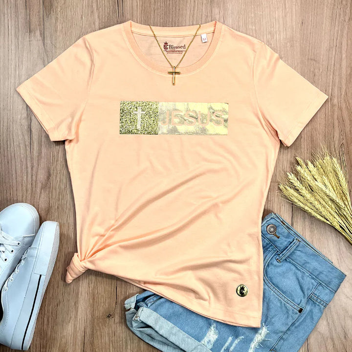 Camiseta Femenina con aplique de Jesús con purpurina dorada #color_salmon