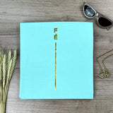 Camiseta Femenina  Fe y raya dorada #color_verdementa